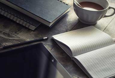 官方赛事平台-中超榜首易主 保级战陷入混乱